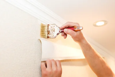 Pose de papier peint à Lesches — revêtements muraux et toiles de verre